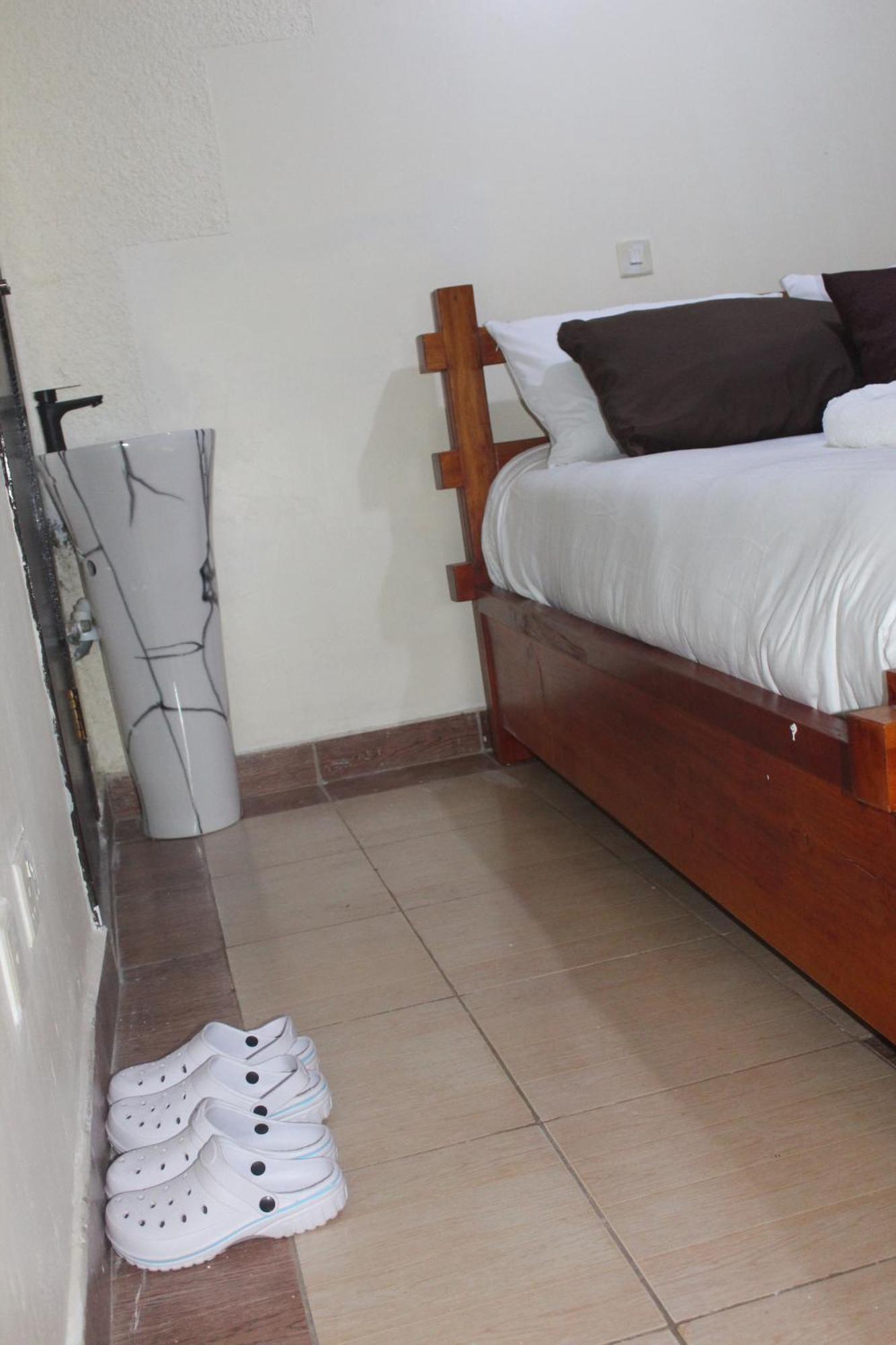 Eshborns House - Near Jomo Kenyatta International Airport And Sgr With Shuttle Services Syokimau Exteriér fotografie
